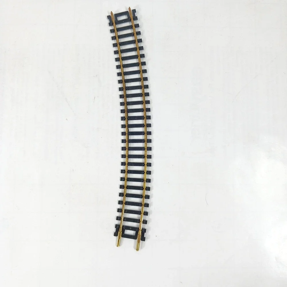 Lot of 26 Curved Model Train Track Brass Rail Snap-Fit Sections Black Ties 9 in